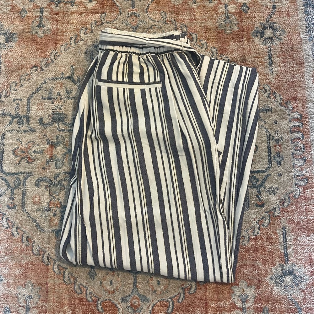 NWT Striped Wide-Leg Pants with Bow Tie - Picture 4 of 4